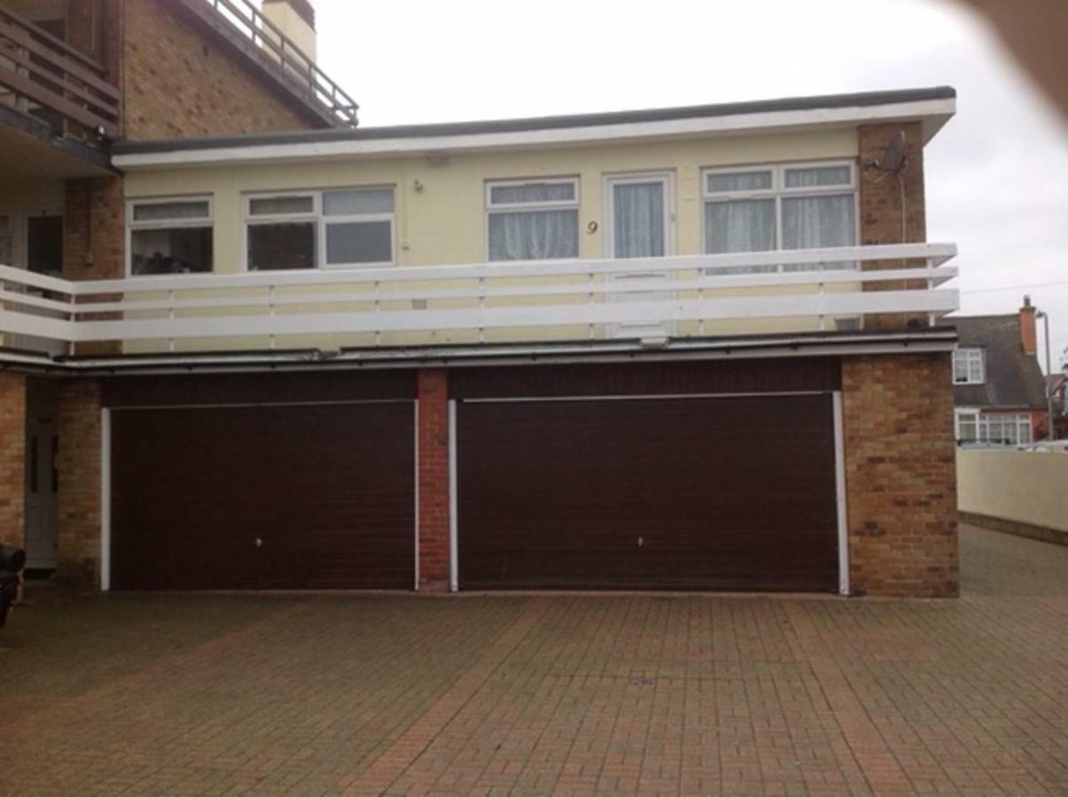 9 Gunfleet Court Apartment แคลกตัน-ออน-ซี ภายนอก รูปภาพ